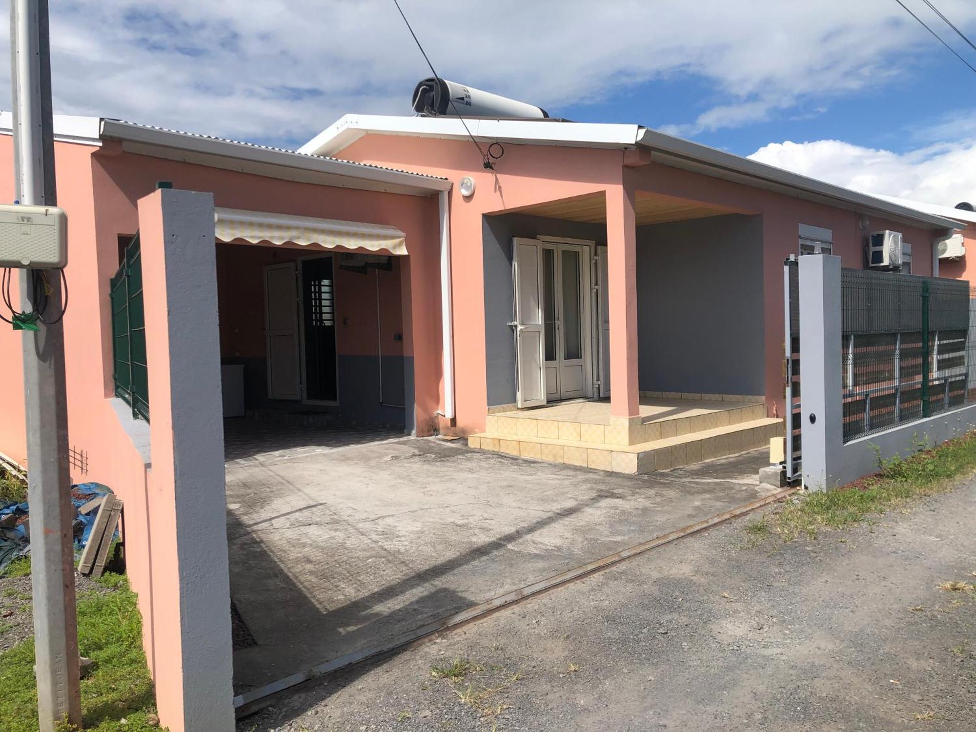 Sababady Villa 3 Chambres Saint-Andre Exterior photo